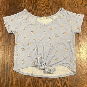 Knot front crop tee